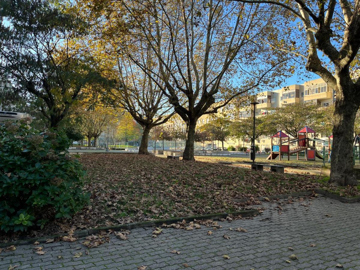 Apartamento Apartamento 3 Min Da Av Liberdade - Remodelado Braga Exterior foto